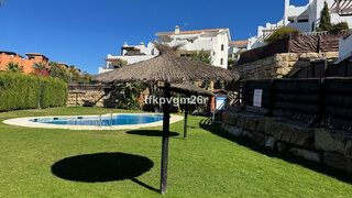 2-bedroom apartment with pool in Sant Cugat del Vallès