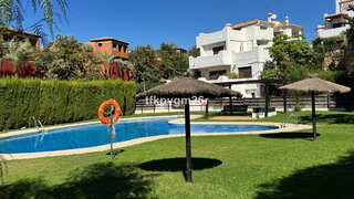 2-bedroom apartment with pool in Sant Cugat del Vallès