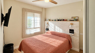2-bedroom apartment with pool in Sant Cugat del Vallès