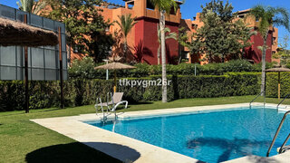 2-bedroom apartment with pool in Sant Cugat del Vallès