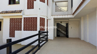 2-bedroom apartment with pool in Sant Cugat del Vallès