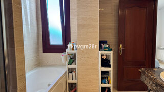 2-bedroom apartment with pool in Sant Cugat del Vallès