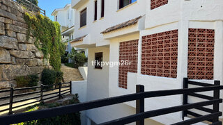 2-bedroom apartment with pool in Sant Cugat del Vallès
