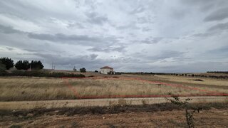 Terreno em Miranda do Douro · 2100 m² · 6000 €