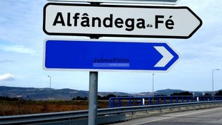 Land for sale in Alfândega da Fé, Portugal — €49,000