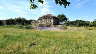 Land for sale in Figueira de Castelo Rodrigo, Portugal — €150,000