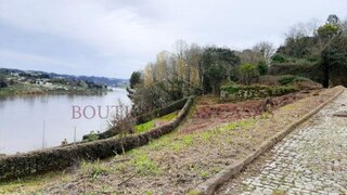 Land for sale in Vila Nova de Gaia, Portugal — €116,000