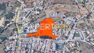 Terreno · 26 000 m² · 2 900 000 €