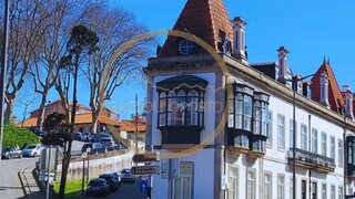Terreno de 110 m² em Porto