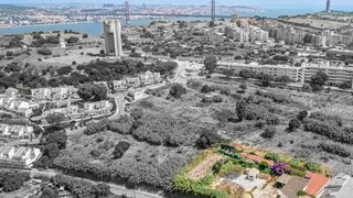 Land for sale in Almada, Portugal — €450,000