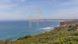 Land for sale in Sesimbra, Portugal — €640,000