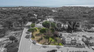 Terreno · 1055 m² · 2 075 000 €
