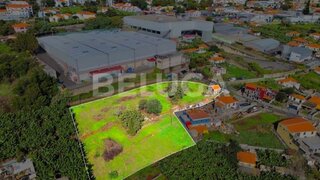 Terreno em Funchal · 3606 m² · 700 000 €