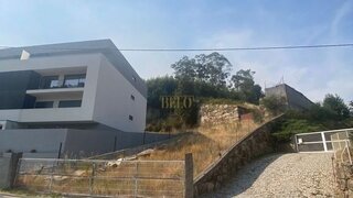 Land for sale in Penafiel, Portugal — €980,000