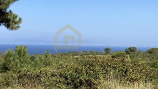 Land for sale in Sesimbra, Portugal — €420,000