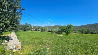 Terreno · 7700 m² · 365 000 €