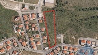 Land for sale in Odivelas, Portugal — €735,000