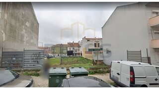 Land for sale in Amadora, Portugal — €550,000