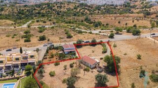 Terreno em Lagoa · 2430 m² · 1 161 000 €