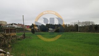 Land for sale in Santa Maria da Feira, Portugal — €550,000