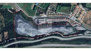 Terreno em Vila Real · 130 000 m² · 1 184 000 €