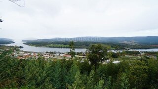 Land for sale in Vila Nova de Cerveira, Portugal — €495,000