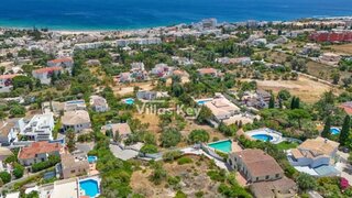 Land for sale in Lagos, Portugal — €1,100,000