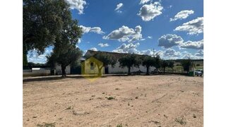 Land for sale in Elvas, Portugal — €1,150,000