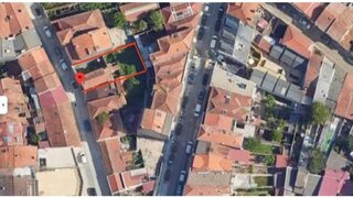 Terreno em Porto · 234 m² · 425 000 €