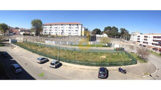 Terreno de 1277 m² em Porto