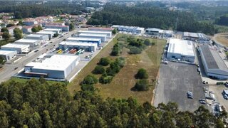 Terreno em Vila Nova de Gaia · 26 000 m² · 2 500 000 €