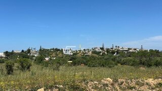 Land for sale in Lagos, Portugal — €1,100,000
