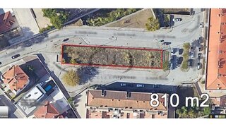 Terreno de 810 m² em Porto