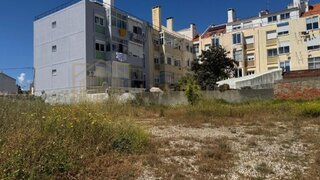Terreno em Lisboa · 774 m² · 2 760 000 €
