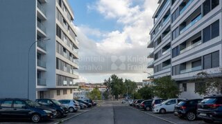 Land for sale in Amadora, Portugal — €1,550,000