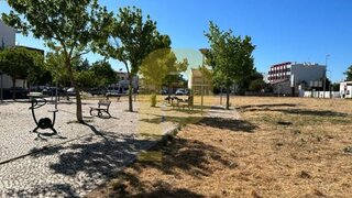 Terreno · 465 m² · 1 980 000 €