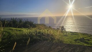 Land for sale in Calheta (Madeira), Portugal — €950,000