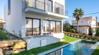 Land for sale in Cascais, Portugal — €590,000