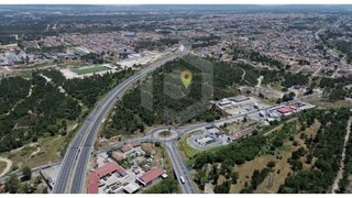 Terreno em Seixal · 146 000 m² · 7 500 000 €