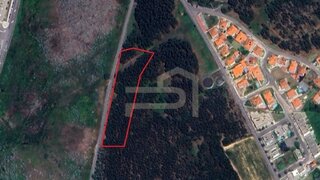 Land for sale in Vila Nova de Famalicão, Portugal — €699,150