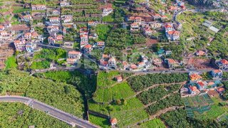 Land for sale in Câmara de Lobos, Portugal — €410,000