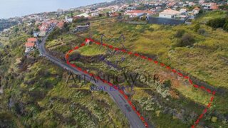 Land for sale in Calheta (Madeira), Portugal — €750,000