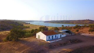 Terreno em Castro Marim · 284 600 m² · 1 700 000 €