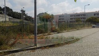 Terreno de 1270 m² em Porto