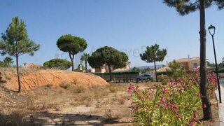 Land for sale in Loulé, Portugal — €1,975,000