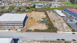 Land for sale in Paços de Ferreira, Portugal — €530,000