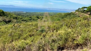 Land for sale in Sesimbra, Portugal — €1,650,000