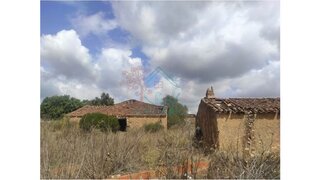Land for sale in Lagos, Portugal — €825,000
