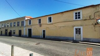 Land for sale in Loures, Portugal — €700,000