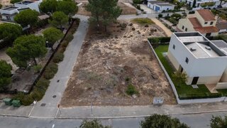 Terreno · 542 m² · 595 000 €